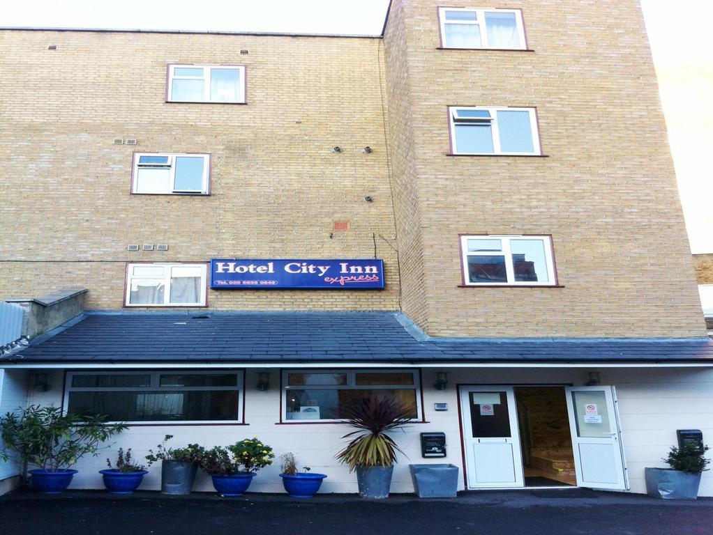 City Inn Express Hotel Londra Esterno foto